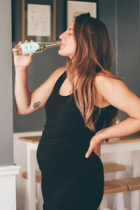 Tanti i rischi dell'alcol in gravidanza per mamma e neonato