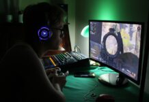 Social o solo? L’evoluzione del divertimento condiviso nell’era digitale Social o solo? L'evoluzione del divertimento condiviso nell'era digitale
