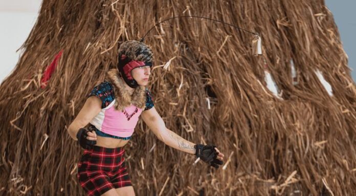 Sul Filo del Circo 2026 – Pasto di INAC, spettacolo di circo contemporaneo al Parco Le Serre di Grugliasco